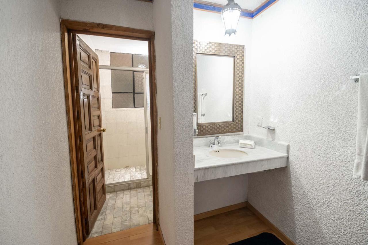 Hotel Rincon De Josefa Пацкуаро Экстерьер фото
