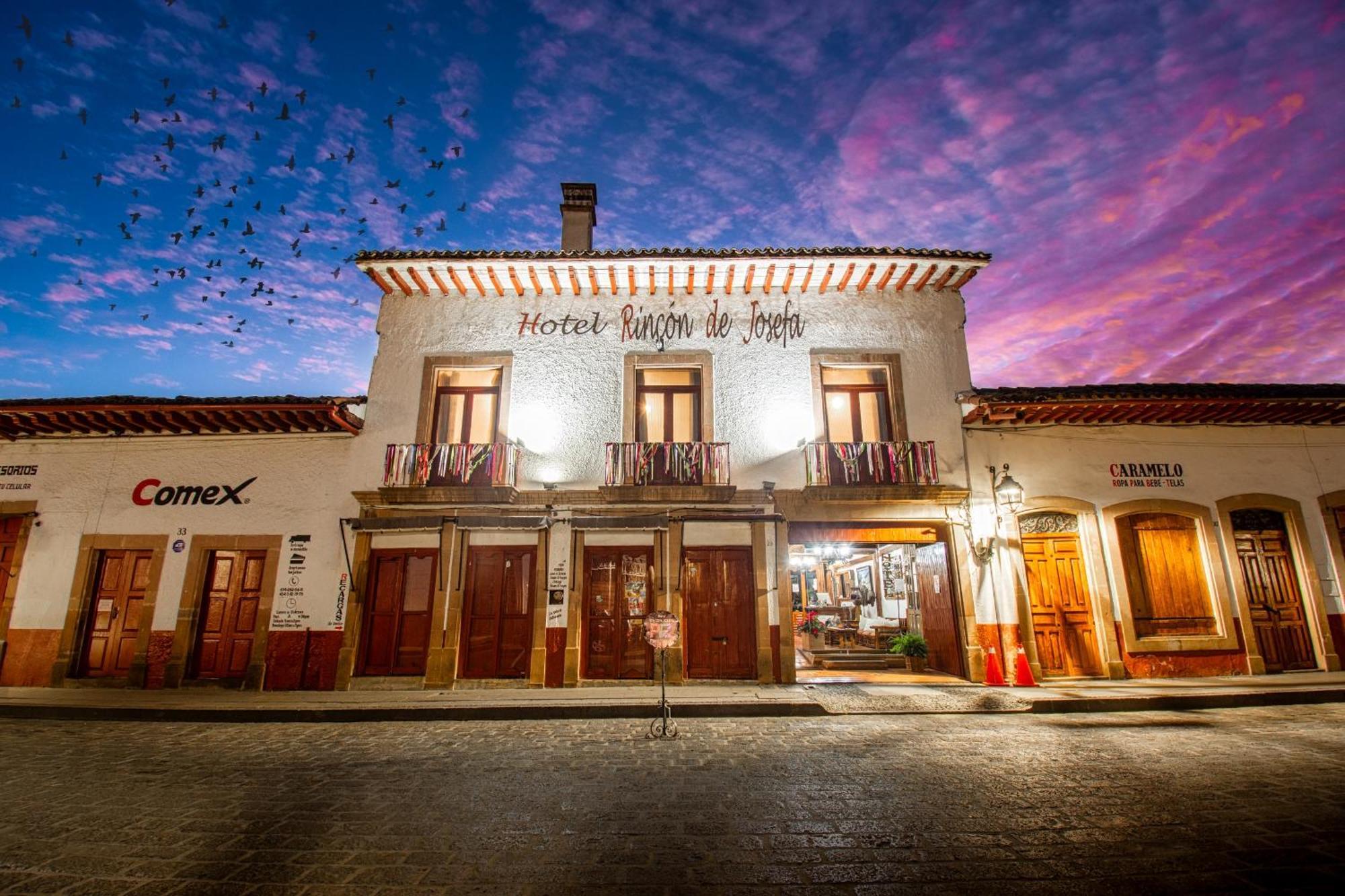 Hotel Rincon De Josefa Пацкуаро Экстерьер фото